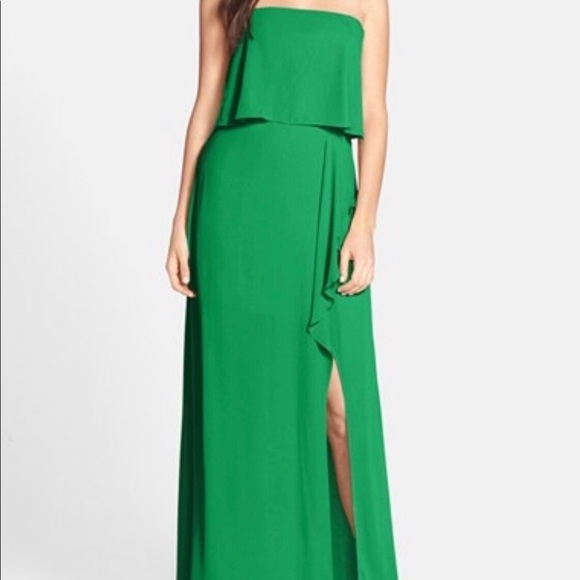BCBG Dresses & Skirts - BCBG Kelly Green Maxi BCBG Dresses & Skirts - BCBG Kelly Green Maxi